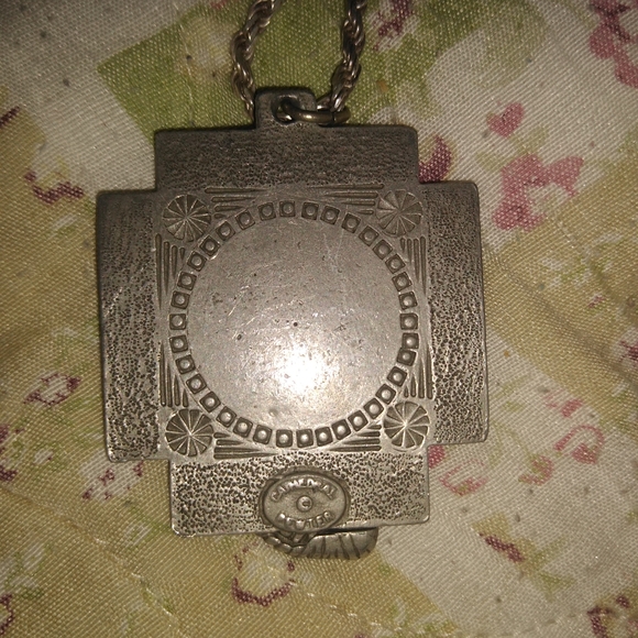 Cathedral Pewter, Jesus with the crown of thorns. - Picture 2 of 3